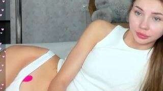 Roxy-the-daedevill nude on sex cam in XXX Live Sex Chat Room