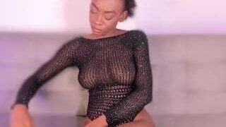 LaurynHillys nude on sex cam in XXX Live Sex Chat Room