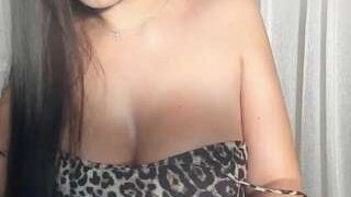 luisaaaa0109 nude on sex cam in XXX Live Sex Chat Room