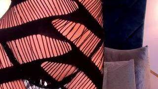 nayharareeves nude on sex cam in XXX Live Sex Chat Room