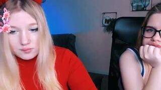 ilona-li nude on sex cam in XXX Live Sex Chat Room