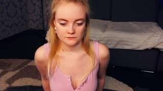 LinetteEsse nude on sex cam in XXX Live Sex Chat Room