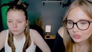 amelia-shiny nude on sex cam in XXX Live Sex Chat Room