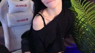 holly-berryy nude on sex cam in XXX Live Sex Chat Room
