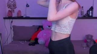 LolaSweetnesss nude on sex cam in XXX Live Sex Chat Room