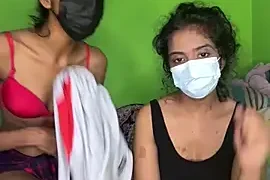Lankan_queen nude strip before webcam for live sex xxx chat