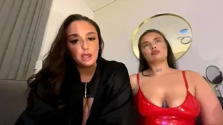 Playfulvixen25 nude strip before webcam for live sex xxx chat