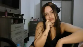 Willowlk nude strip before webcam for live sex xxx chat