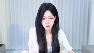 Tiantian9191 nude strip before webcam for live sex xxx chat